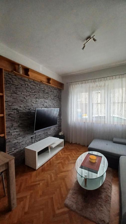 Apartman Dora Apartment Pula Exterior foto