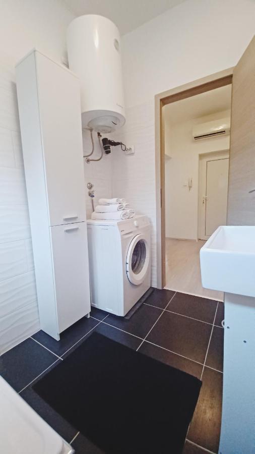 Apartman Dora Apartment Pula Exterior foto
