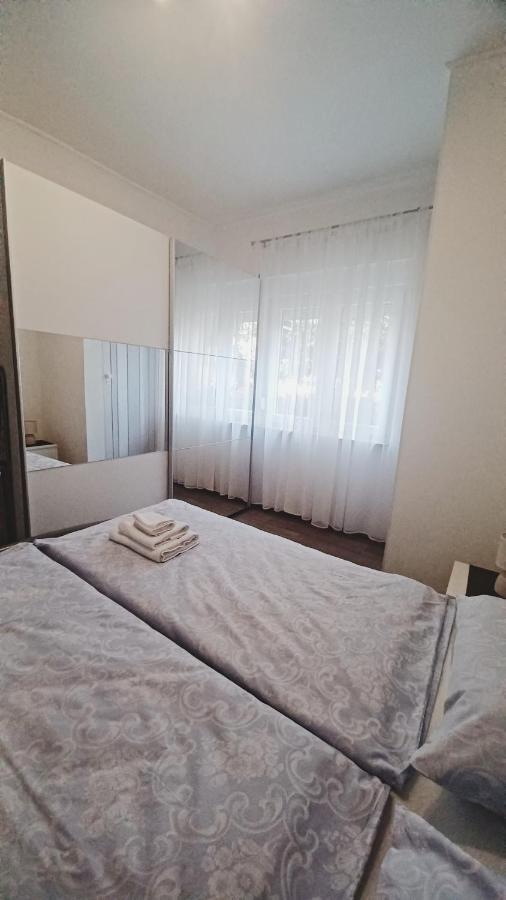 Apartman Dora Apartment Pula Exterior foto
